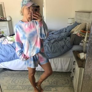 PInk blue tie dye lounge set